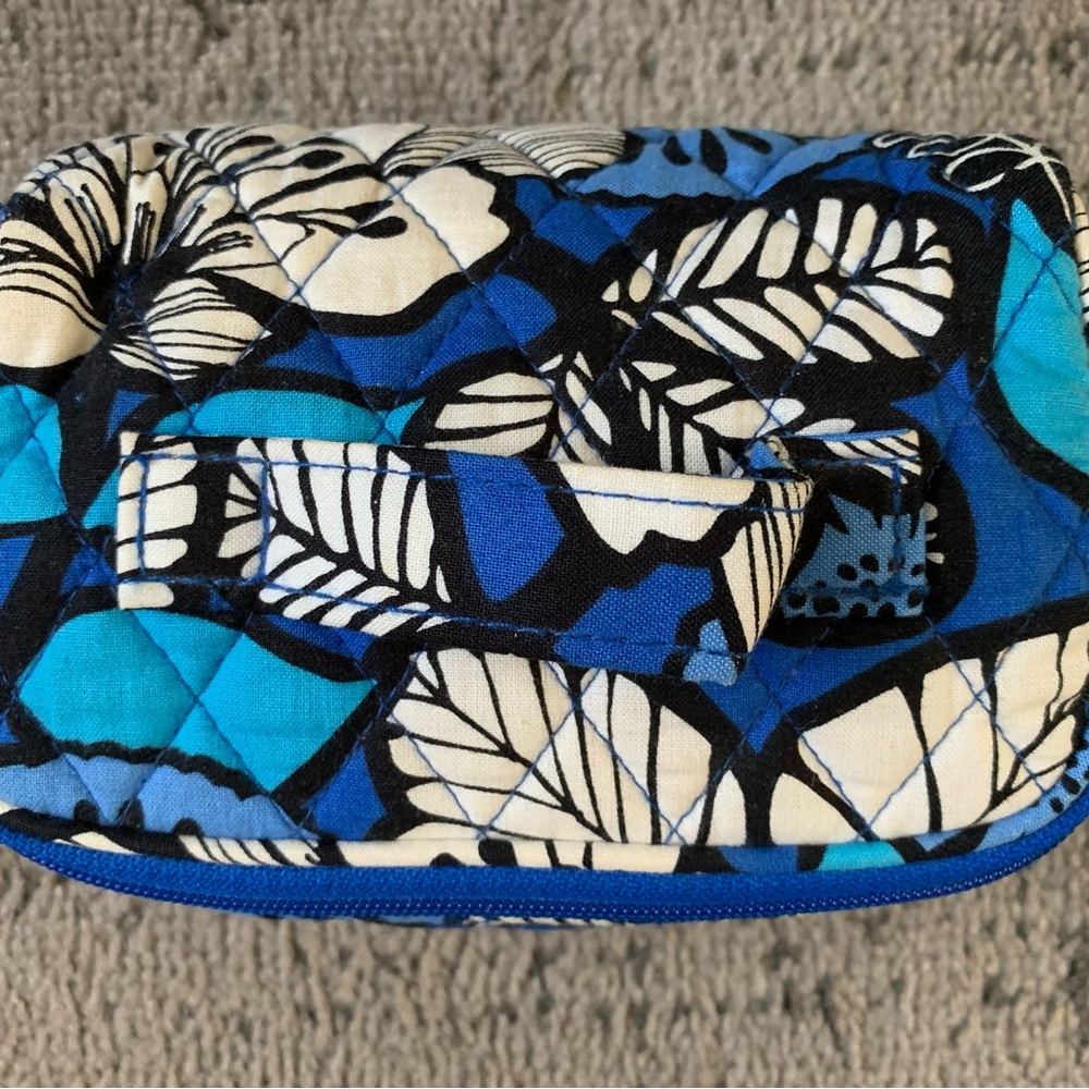 Vera Bradley Blue Bayou Quilted Travel Jewelry Holder